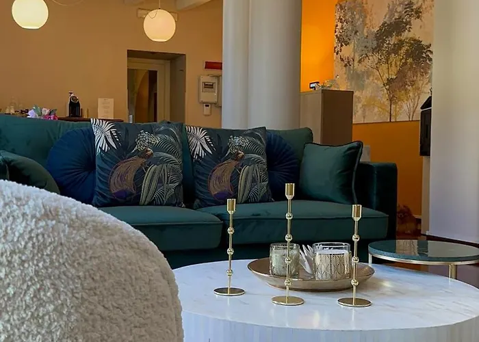 Antica Stallera 3* קנוביו